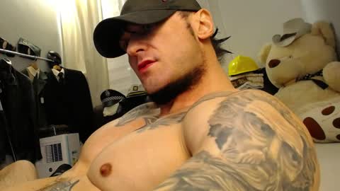 Snapshot of ballard_ chatting on 22, 4, 2026 Bret Ballard online show from 22, 4, 2026