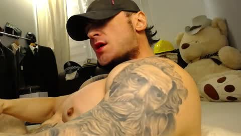Snapshot of ballard_ chatting on 24, 4, 2026 Bret Ballard online show from 24, 4, 2026