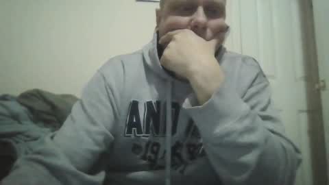 Snapshot of ballzrockwell chatting on 25, 4, 2026 ballzrockwell online show from 25, 4, 2026