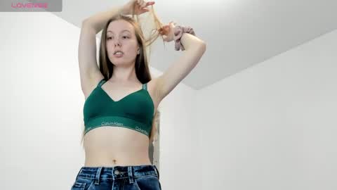 Snapshot of bam_bi chatting on 19, 4, 2026 Kira online show from 19, 4, 2026