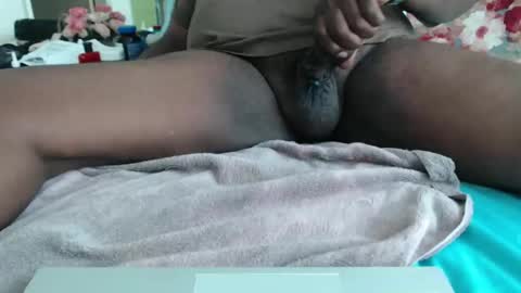 Living on the EDGEAlways working on the next O. Stroking Smoking and Throwing tknss online show from 18, 11, 2025