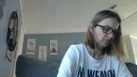 Snapshot of bamacpl80 chatting on 8, 4, 2026 bamacpl80 online show from 8, 4, 2026