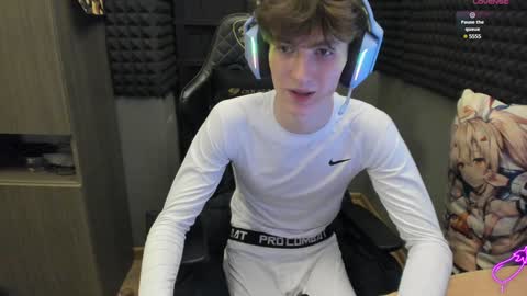 Snapshot of bambelbye chatting on 4, 12, 2024 Gaz online show from 4, 12, 2024