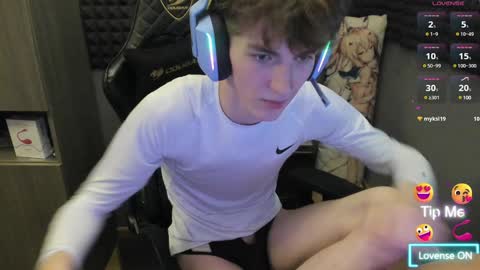 Snapshot of bambelbye chatting on 10, 12, 2024 Gaz online show from 10, 12, 2024