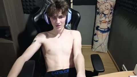 Snapshot of bambelbye chatting on 5, 3, 2025 Gaz online show from 5, 3, 2025