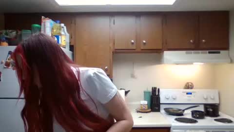 Snapshot of bambibae79 chatting on 27, 4, 2026 bambibae79 online show from 27, 4, 2026