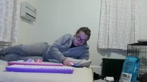 bambiboo8113 online show from 15, 12, 2025