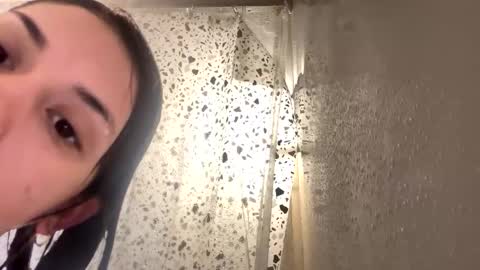 bambii_petite online show from 10, 1, 2026