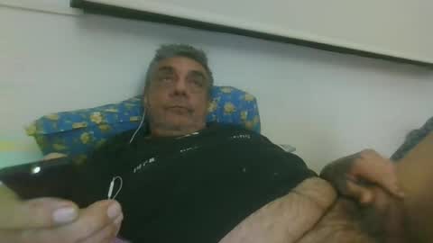 Snapshot of bambino6060 chatting on 21, 5, 2026 bambino6060 online show from 21, 5, 2026
