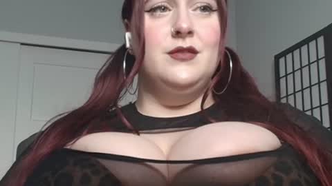 Snapshot of bambixxlynn chatting on 25, 6, 2026 bambixxlynn online show from 25, 6, 2026