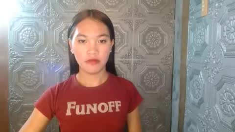 Snapshot of baninay810654 chatting on 28, 9, 2025 baninay810654 online show from 28, 9, 2025