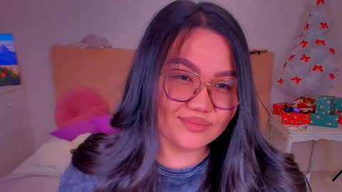 Snapshot of barbara_bb chatting on 4, 1, 2025 Barbie Kim online show from 4, 1, 2025