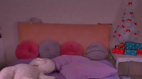 Snapshot of barbara_bb chatting on 12, 1, 2025 Barbie Kim online show from 12, 1, 2025