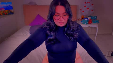 Snapshot of barbara_bb chatting on 8, 2, 2025 Barbie Kim online show from 8, 2, 2025
