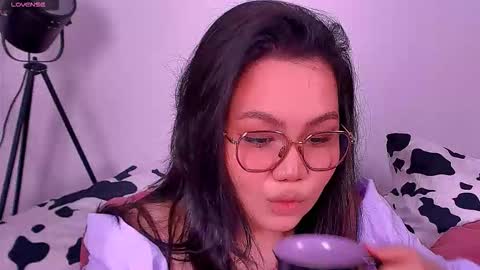 Snapshot of barbara_bb chatting on 12, 10, 2025 Barbie Kim online show from 12, 10, 2025