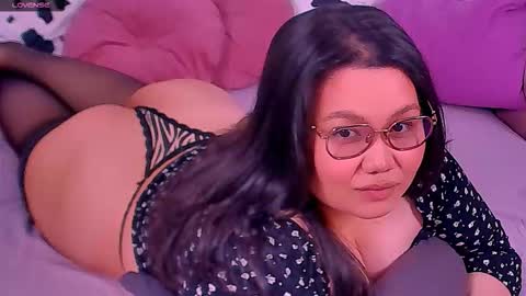 Snapshot of barbara_bb chatting on 17, 10, 2025 Barbie Kim online show from 17, 10, 2025