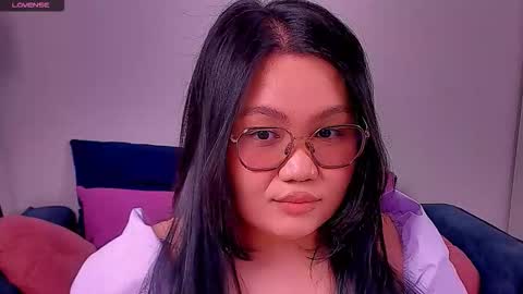 Barbie Kim online show from 14, 12, 2025