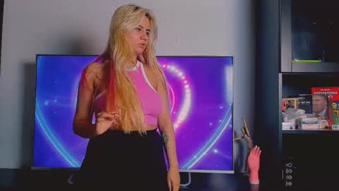 barbarasiren online show from 18, 9, 2025