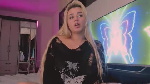 barbarasiren online show from 25, 9, 2025