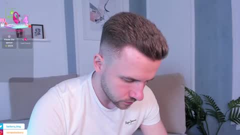 Snapshot of barberryx chatting on 9, 4, 2026 ENRIQUE online show from 9, 4, 2026