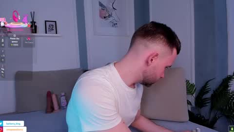 Snapshot of barberryx chatting on 23, 4, 2026 ENRIQUE online show from 23, 4, 2026