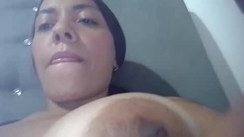 Snapshot of barbi_boobs chatting on 8, 3, 2026 barbi_boobs online show from 8, 3, 2026