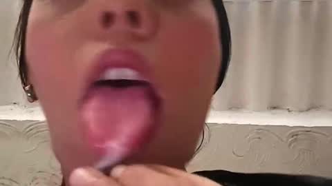 Snapshot of barbi_boobs chatting on 19, 4, 2026 barbi_boobs online show from 19, 4, 2026