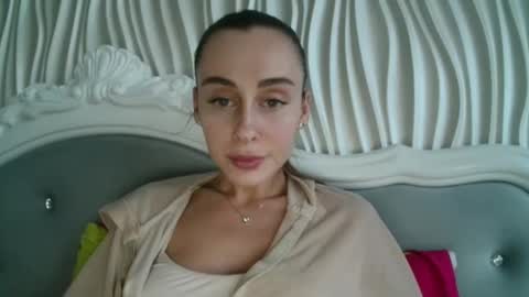 Snapshot of barbie_giirls_ chatting on 5, 5, 2026 Kate online show from 5, 5, 2026