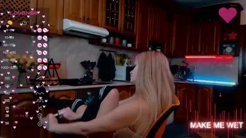 Snapshot of barbie_kiss1 chatting on 15, 1, 2025 barbie online show from 15, 1, 2025