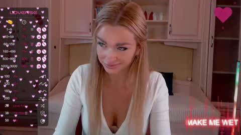 Snapshot of barbie_kiss1 chatting on 8, 2, 2025 barbie online show from 8, 2, 2025