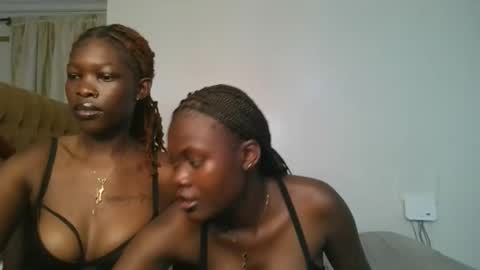 Snapshot of barbie_queen2 chatting on 4, 3, 2026 queen online show from 4, 3, 2026