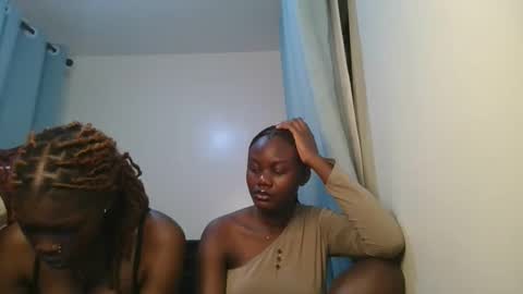 Snapshot of barbie_queen2 chatting on 6, 3, 2026 queen online show from 6, 3, 2026