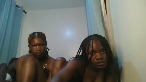 Snapshot of barbie_queen2 chatting on 12, 3, 2026 queen online show from 12, 3, 2026