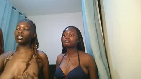 Snapshot of barbie_queen2 chatting on 16, 3, 2026 queen online show from 16, 3, 2026