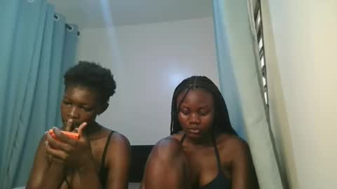 Snapshot of barbie_queen2 chatting on 23, 3, 2026 queen online show from 23, 3, 2026