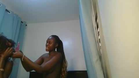 Snapshot of barbie_queen2 chatting on 26, 3, 2026 queen online show from 26, 3, 2026