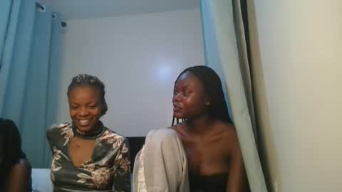 Snapshot of barbie_queen2 chatting on 29, 3, 2026 queen online show from 29, 3, 2026