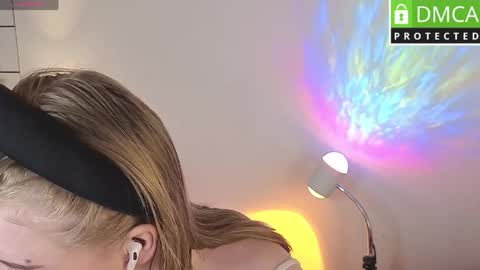 Snapshot of barbie_staze chatting on 8, 4, 2026 Barbie Staze online show from 8, 4, 2026