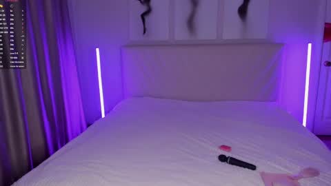 Snapshot of barbielina_ chatting on 14, 4, 2026 Emma online show from 14, 4, 2026