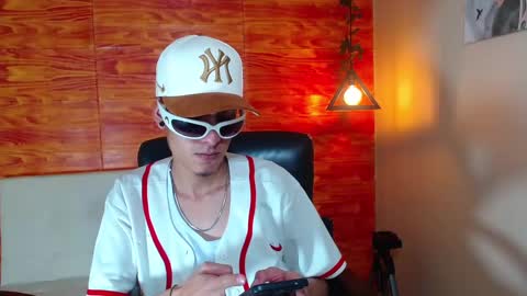 Snapshot of bastiaan_28 chatting on 20, 2, 2025 Bastian online show from 20, 2, 2025