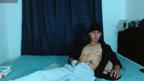 Snapshot of bastiaan_28 chatting on 22, 12, 2025 Bastian online show from 22, 12, 2025