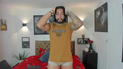 Snapshot of bastian_jones1 chatting on 3, 11, 2025 bastian_jones1 online show from 3, 11, 2025