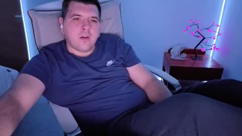 Snapshot of basystem8 chatting on 24, 10, 2025 BASY online show from 24, 10, 2025