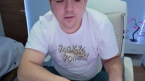 Snapshot of basystem8 chatting on 3, 11, 2025 BASY online show from 3, 11, 2025