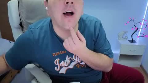 Snapshot of basystem8 chatting on 6, 11, 2025 BASY online show from 6, 11, 2025