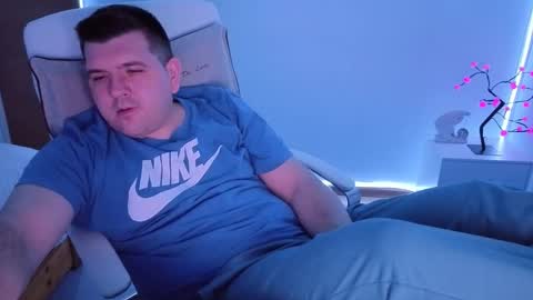 Snapshot of basystem8 chatting on 25, 11, 2025 BASY online show from 25, 11, 2025