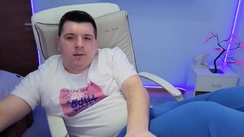 Snapshot of basystem8 chatting on 26, 11, 2025 BASY online show from 26, 11, 2025