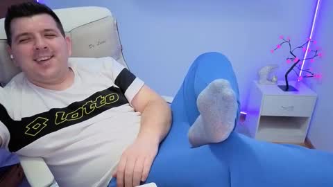 Snapshot of basystem8 chatting on 27, 11, 2025 BASY online show from 27, 11, 2025