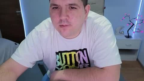 Snapshot of basystem8 chatting on 30, 11, 2025 BASY online show from 30, 11, 2025