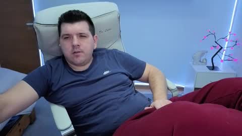 Snapshot of basystem8 chatting on 4, 12, 2025 BASY online show from 4, 12, 2025